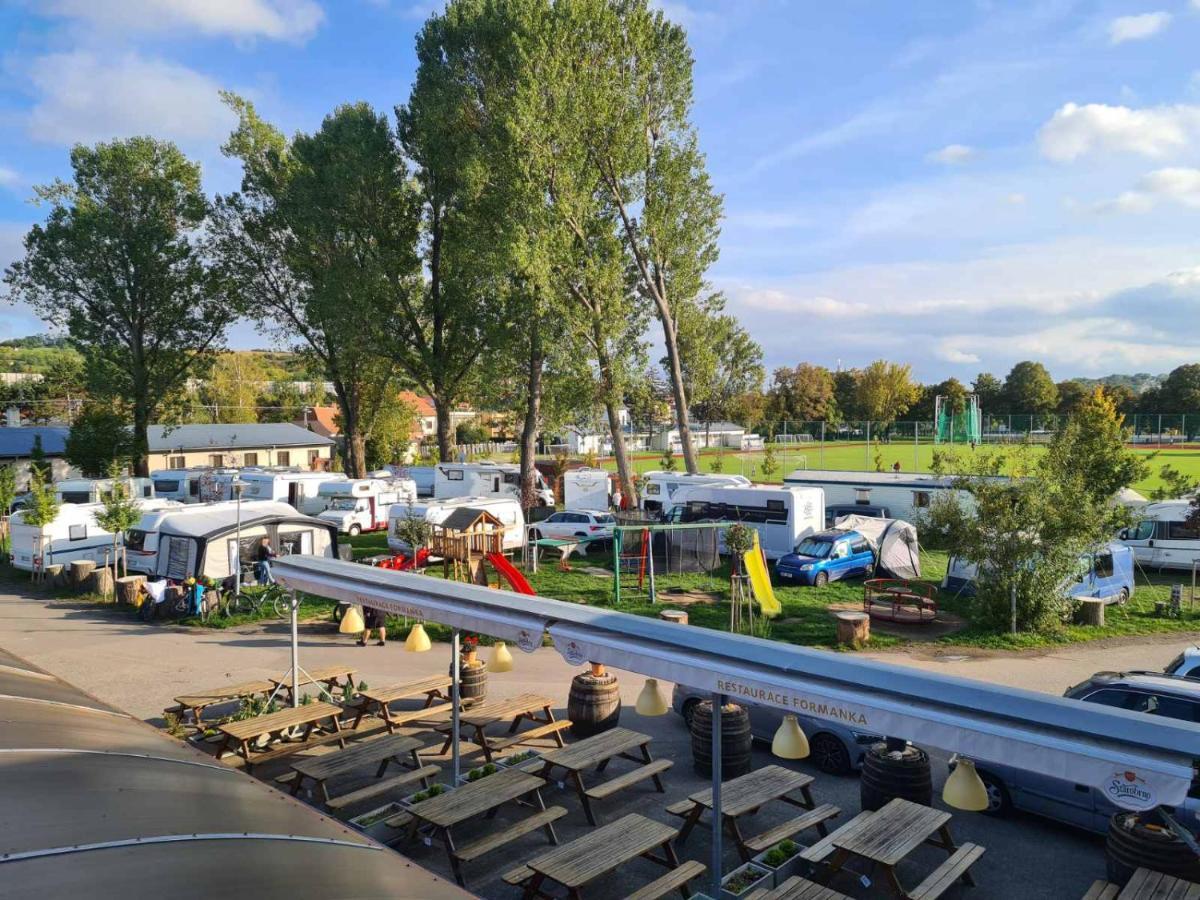 Hotel Formanka Hustopeče Esterno foto