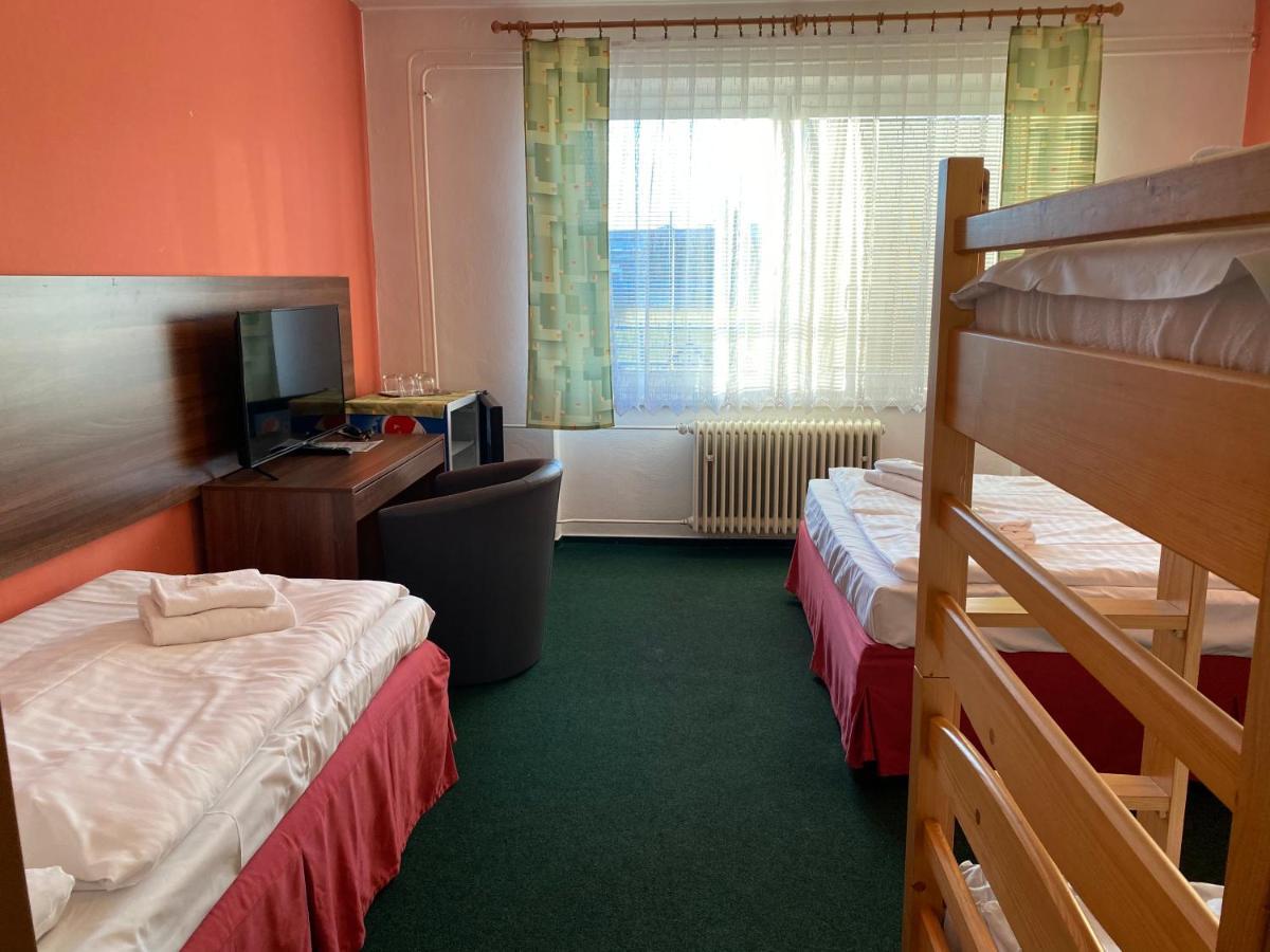 Hotel Formanka Hustopeče Esterno foto